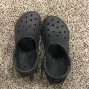 black crocs